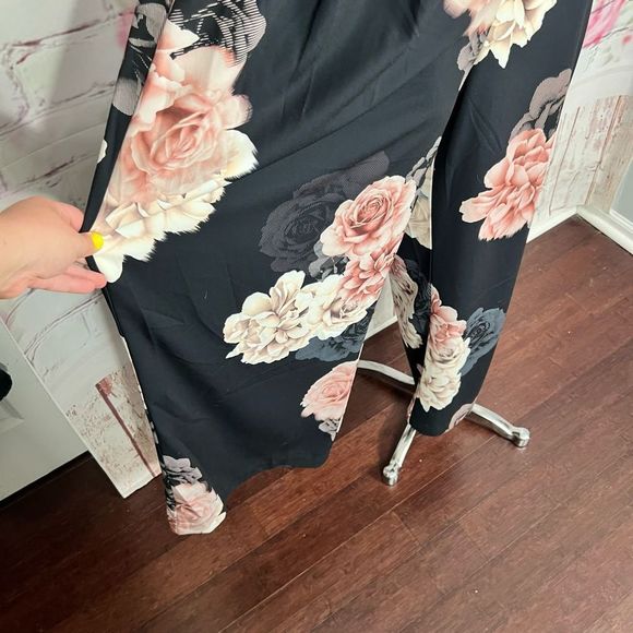 City Chic strapless floral wide leg jumpsuit - Picture 6 of 15